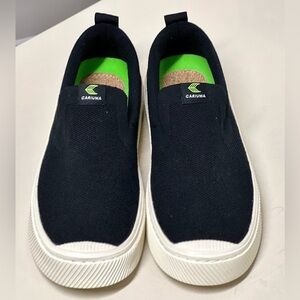 Men's 8 Women's 9.5 Cariuma Ibi Slip On Cork Lined Organic Recycled Sneakers